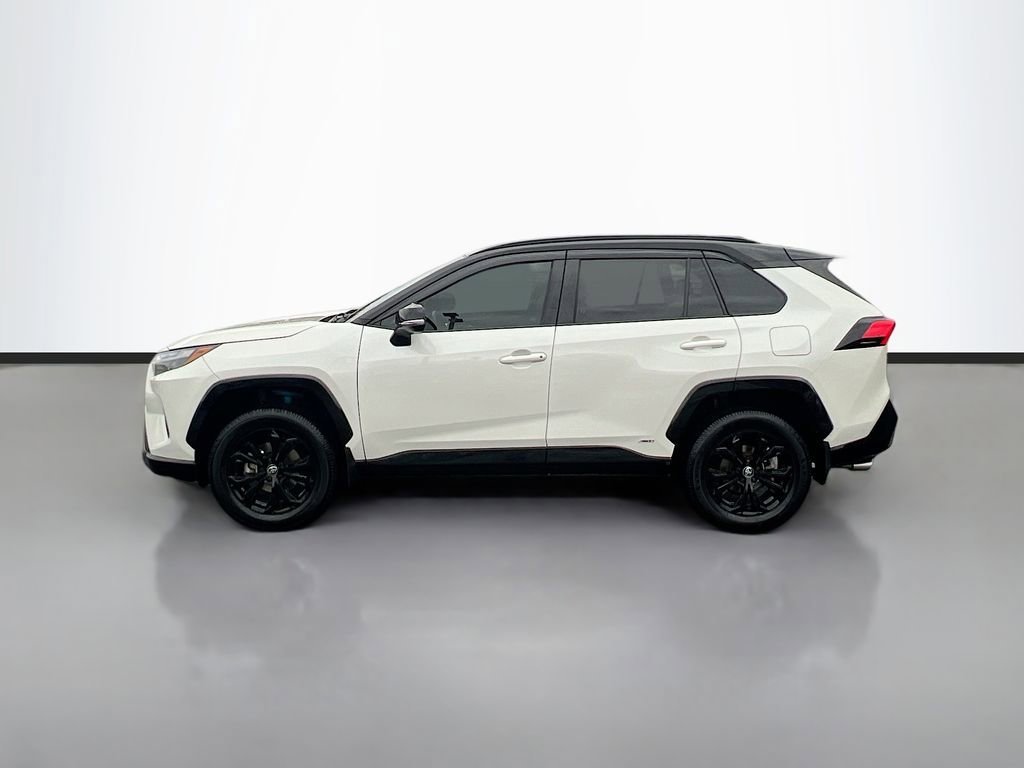 Used 2022 Toyota RAV4 XSE w/ XSE Grade Weather Package image 4