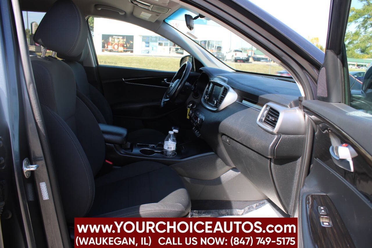 Used 2020 Kia Sorento LX w/ LX I4 Convenience Package AWD/4WD image 15