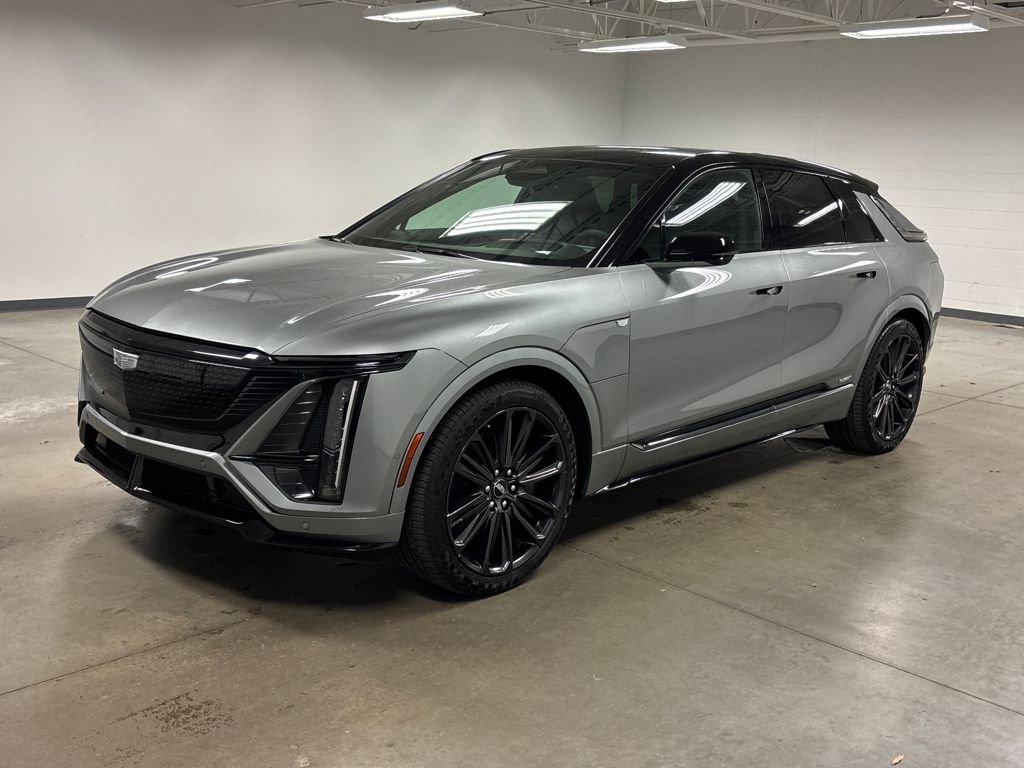 New 2026 Cadillac Lyriq V image 7