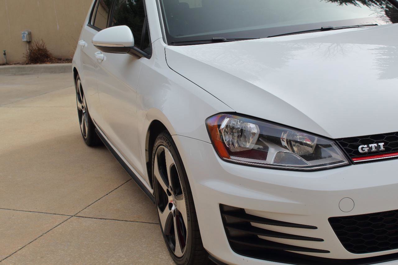 Used 2017 Volkswagen GTI S image 8