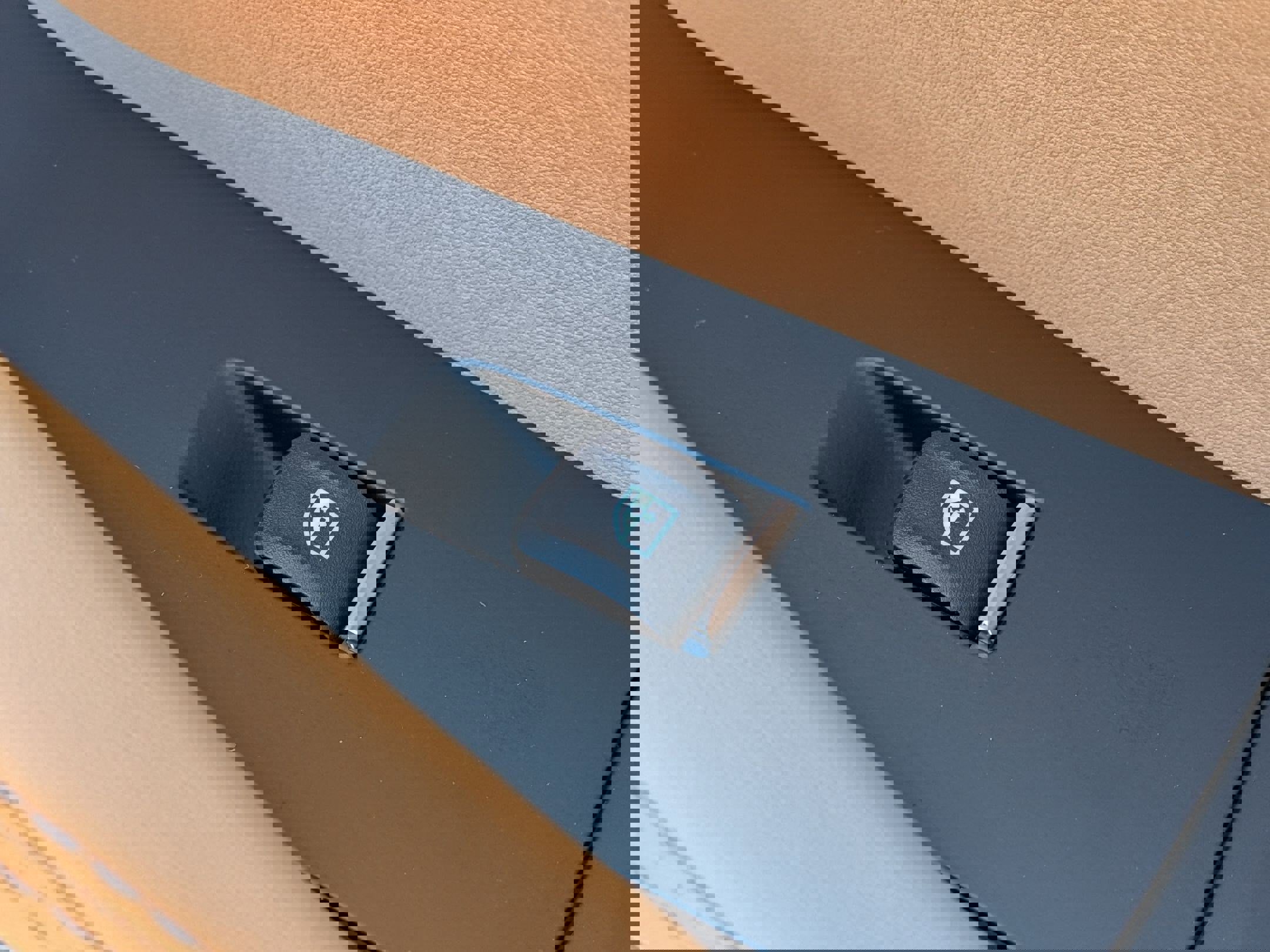 New 2026 BMW X6 xDrive40i w/ Climate Comfort Package image 37