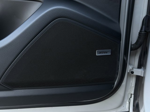 Certified 2022 Porsche Cayenne Platinum Edition image 23