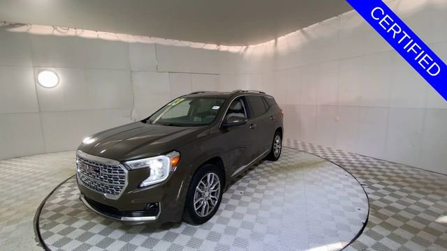 Certified 2023 GMC Terrain Denali w/ Denali Premium Package AWD/4WD image 7