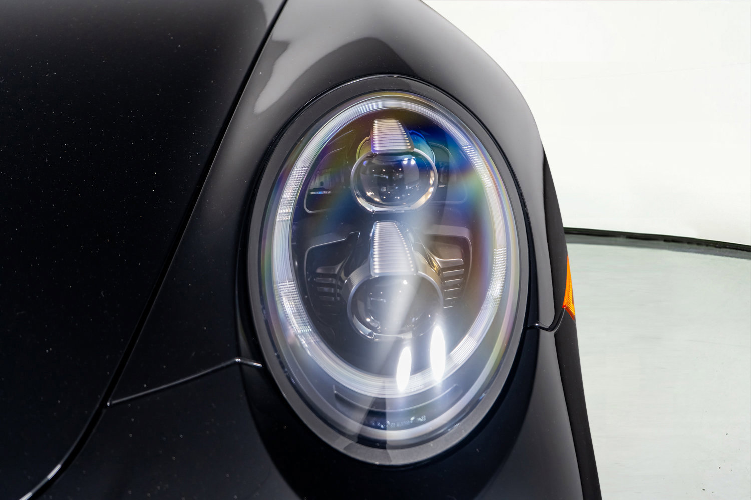 Used 2019 Porsche 911 Turbo w/ Light Design Package image 23