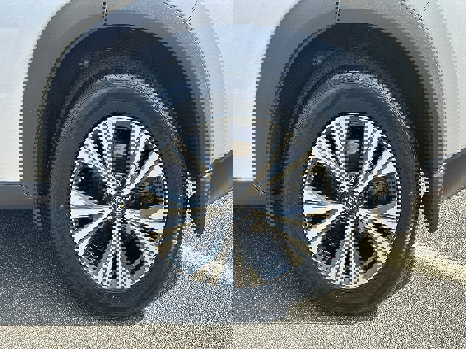 Used 2021 Nissan Rogue SV w/ Premium Package image 20