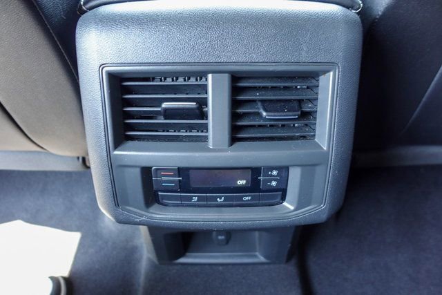 Used 2022 Volkswagen Atlas SE image 25