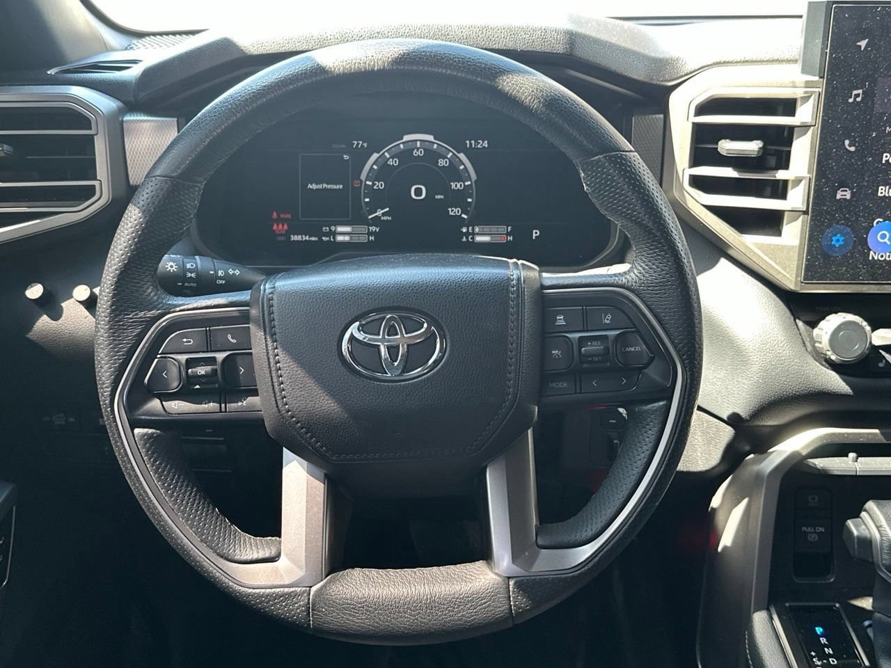Used 2026 Toyota Tundra Limited w/ Power Package AWD/4WD image 14
