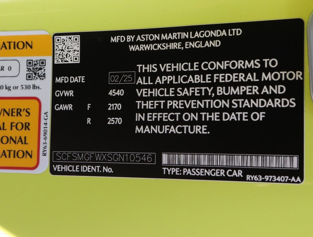Used 2025 Aston Martin V8 Vantage Coupe image 23