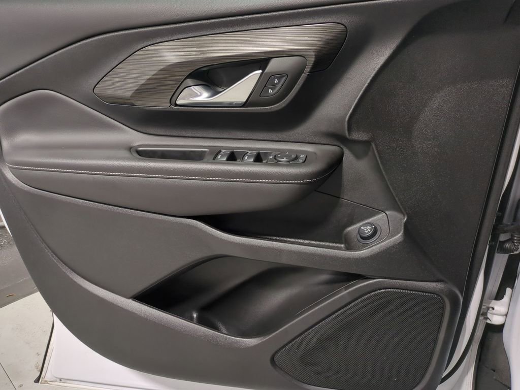 Used 2022 GMC Terrain SLE w/ Driver Convenience Package image 37
