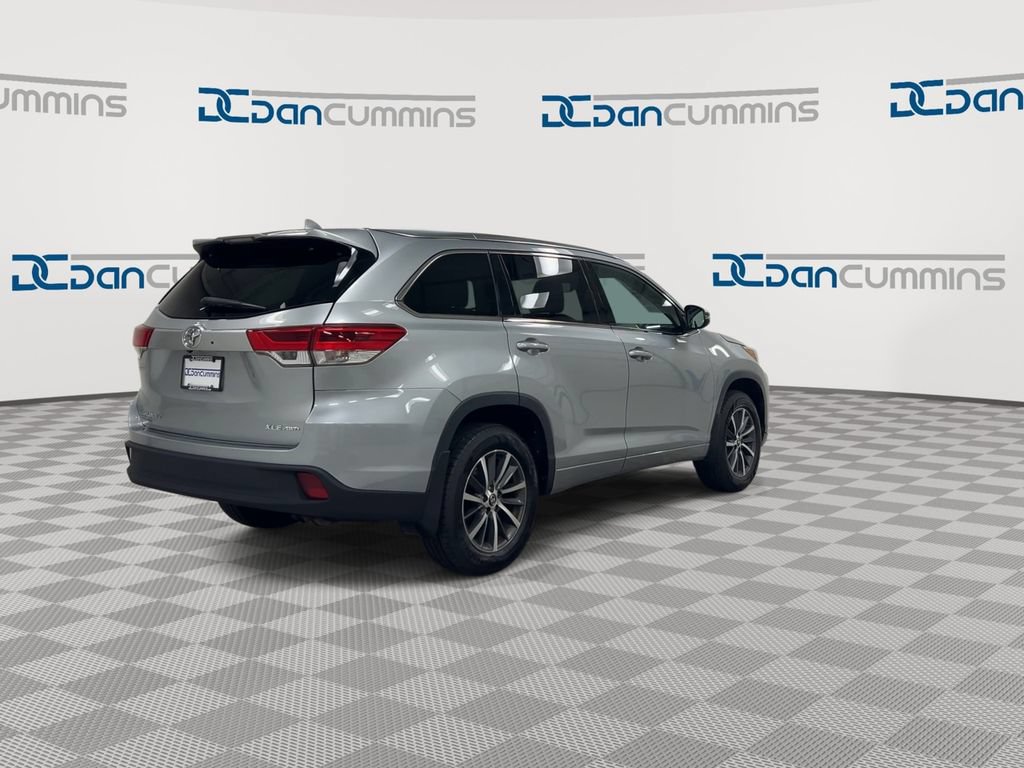 Used 2018 Toyota Highlander XLE AWD/4WD image 8