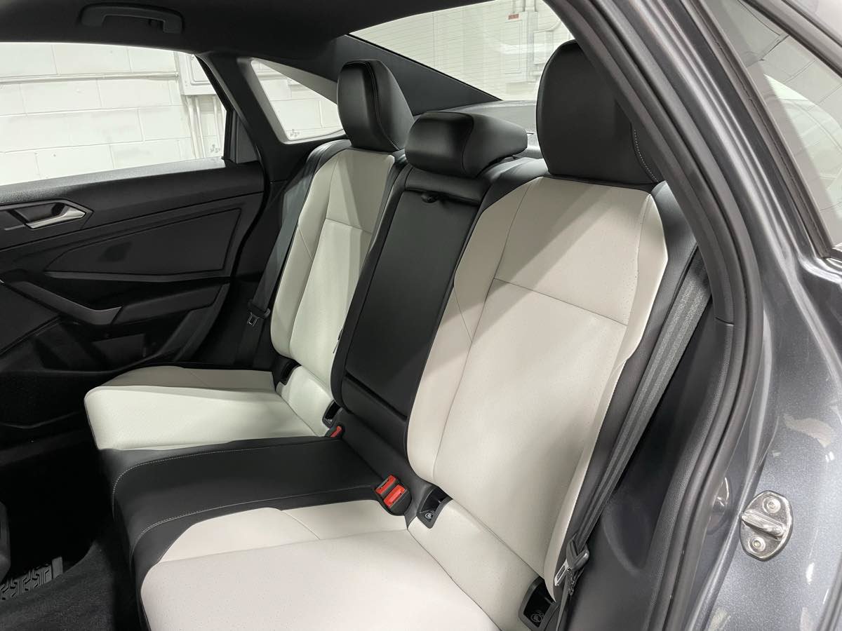 Used 2019 Volkswagen Jetta R-Line FWD image 27