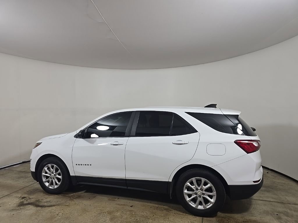 Used 2021 Chevrolet Equinox LS image 4