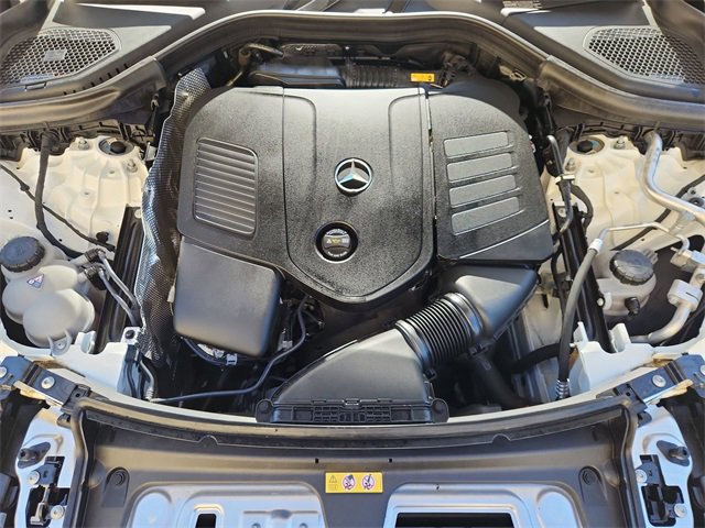 Used 2024 Mercedes-Benz GLC 300 4MATIC image 29