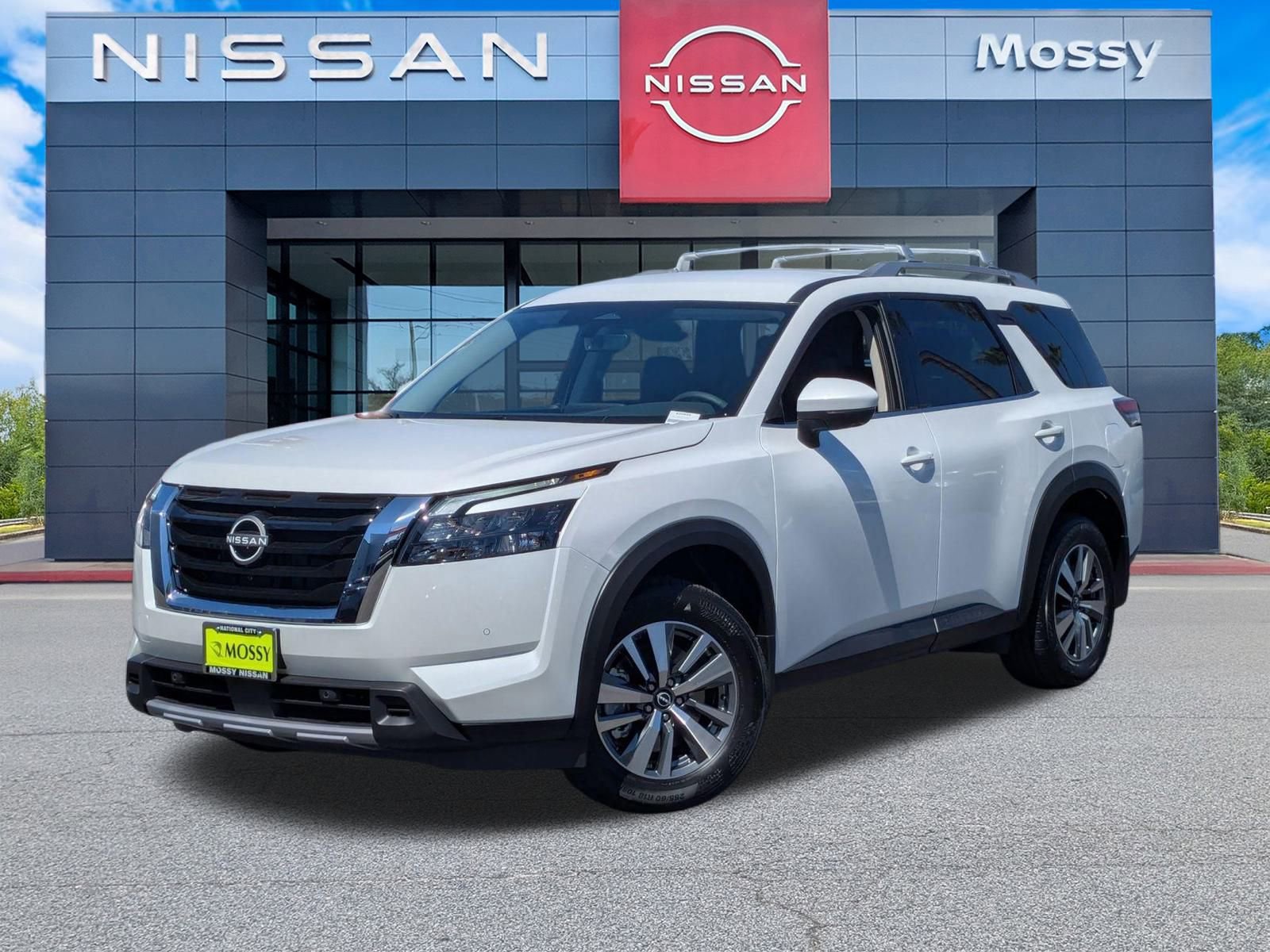 New 2025 Nissan Pathfinder SL