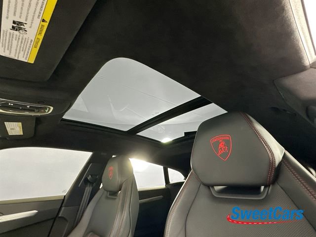 Used 2020 Lamborghini Urus image 38