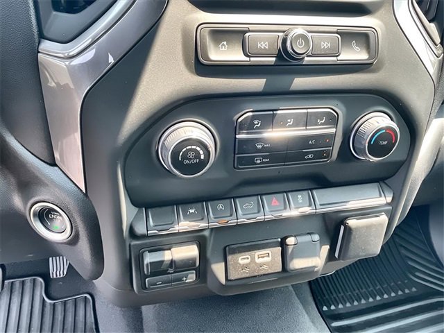 New 2025 Chevrolet Silverado 1500 Custom image 9