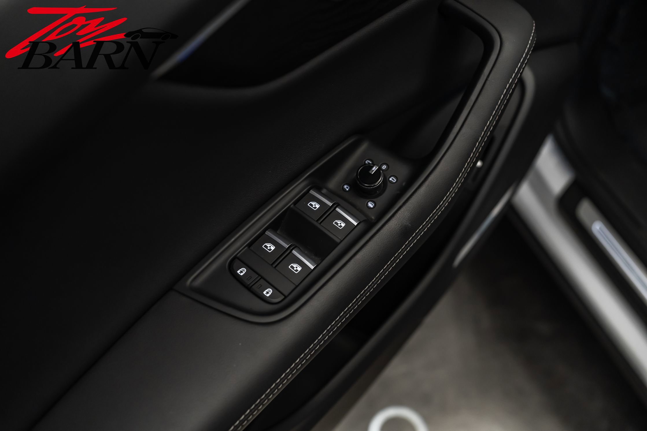 Used 2023 Audi Q8 Prestige image 20