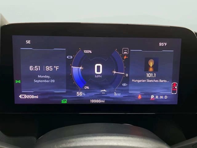 Used 2024 Chevrolet Equinox EV LT FWD image 10