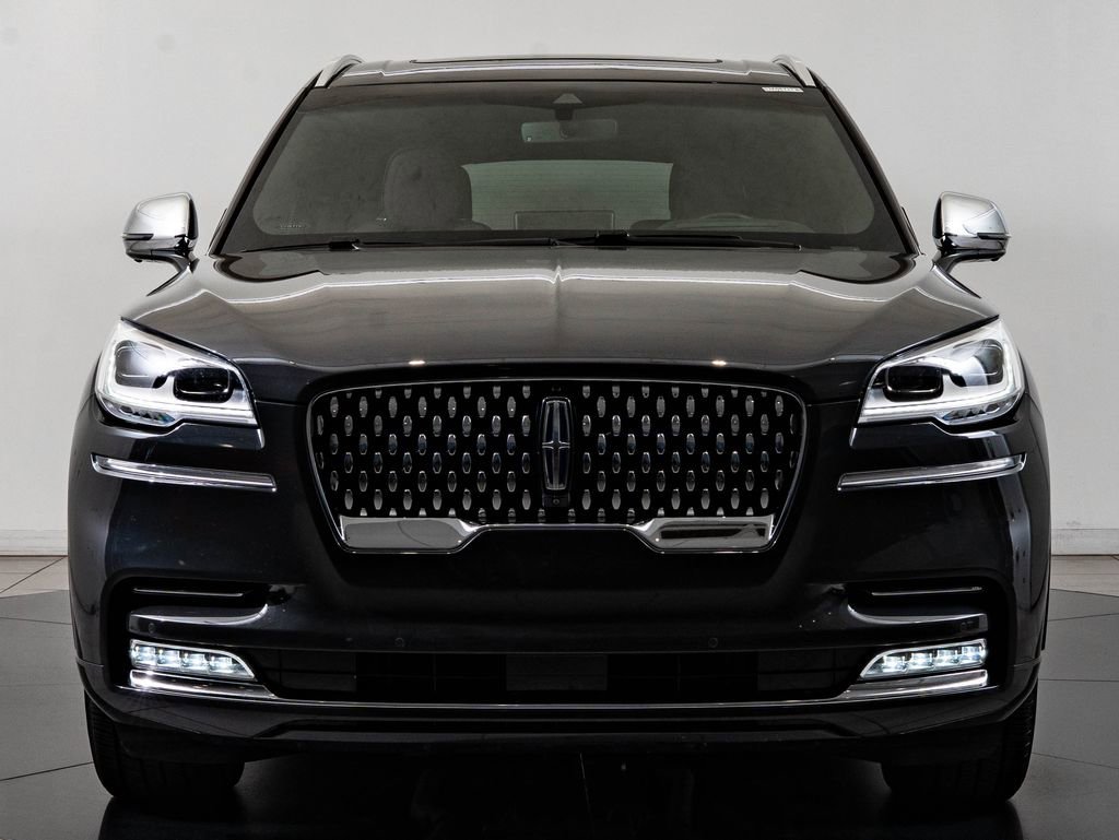 Used 2020 Lincoln Aviator Black Label Grand Touring AWD/4WD image 2