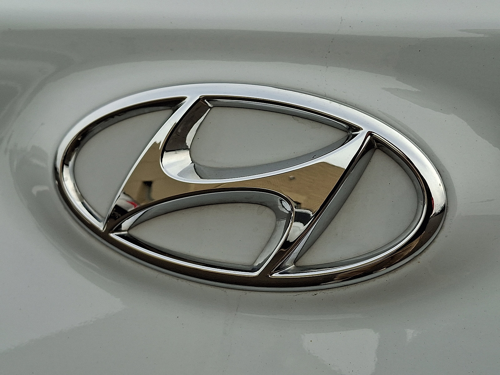 Certified 2021 Hyundai Kona Limited w/ Cargo Package image 29