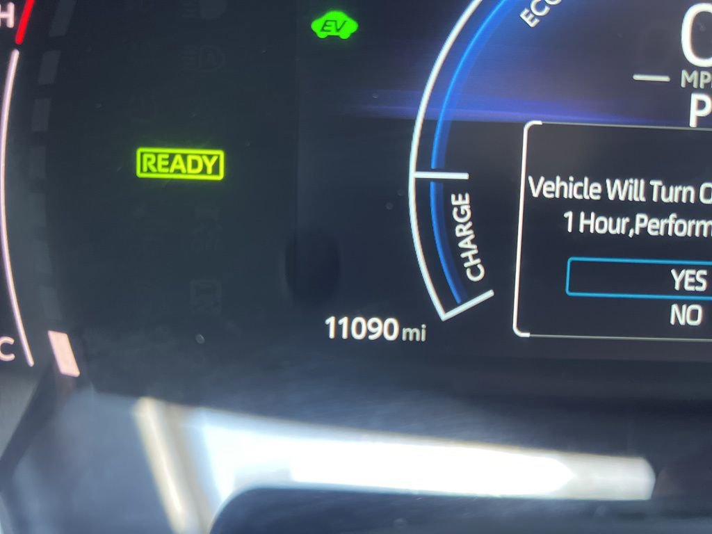 Used 2025 Toyota Camry SE image 4