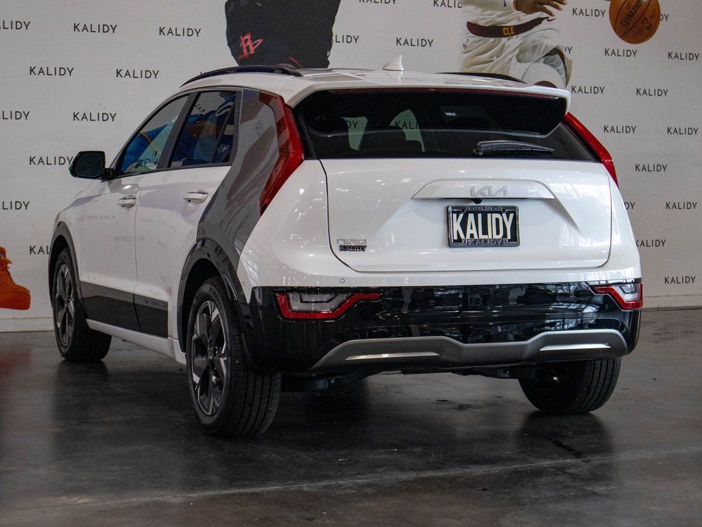 New 2023 Kia Niro Wave FWD image 23