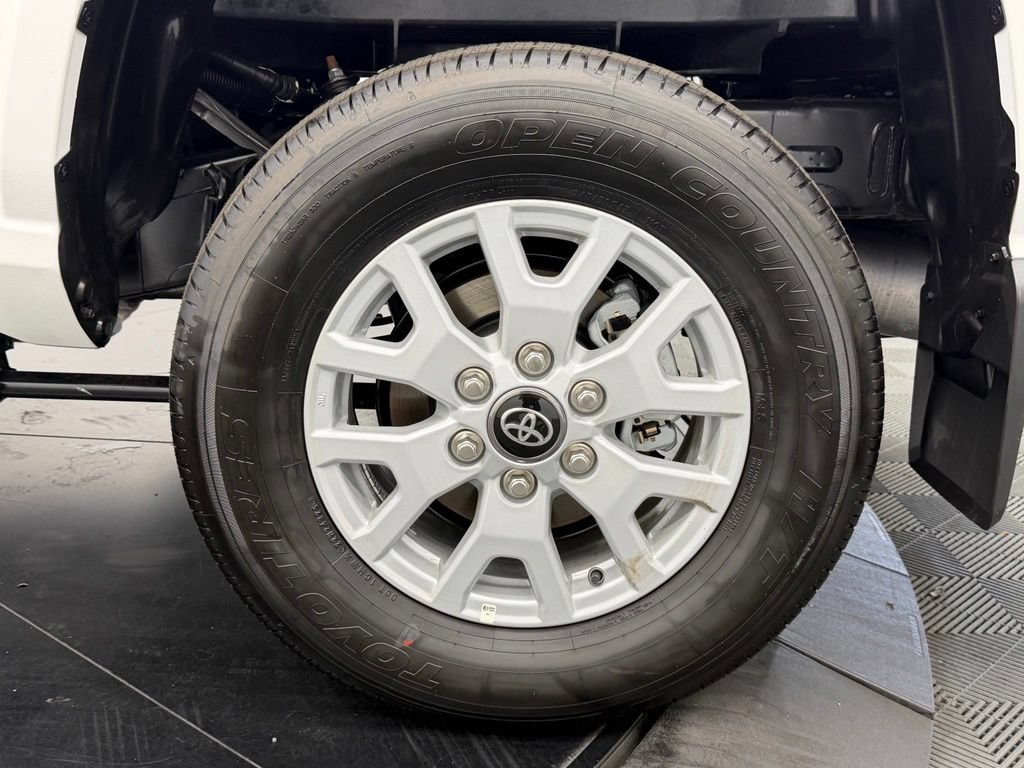 Used 2026 Toyota Tacoma SR5 AWD/4WD image 26