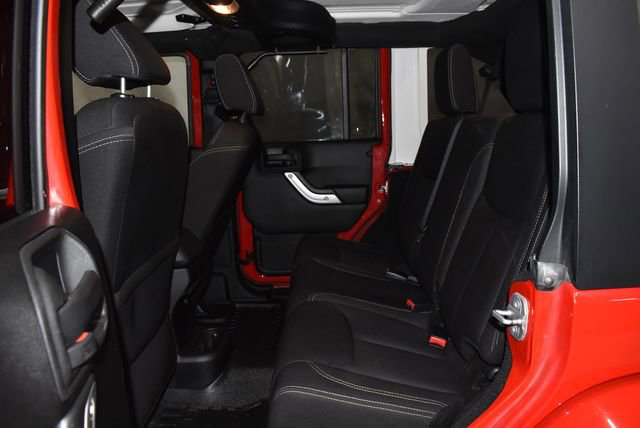 Used 2013 Jeep Wrangler Unlimited Sahara w/ Connectivity Group image 17