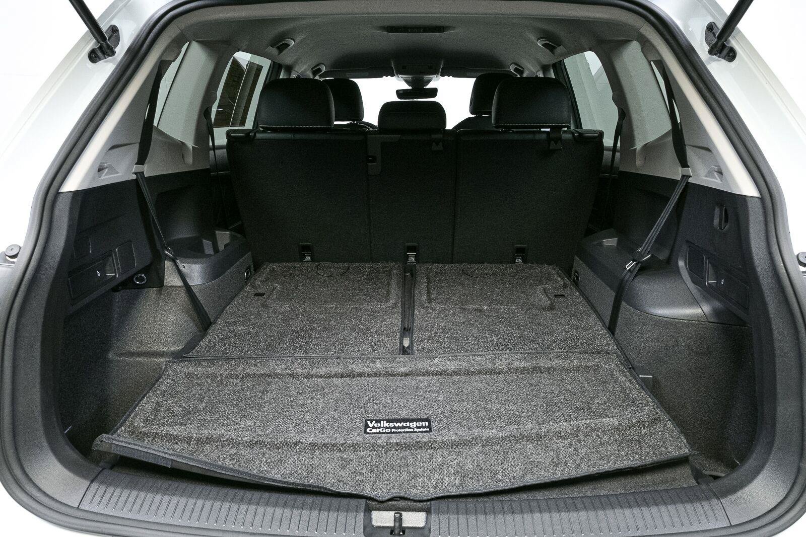 Certified 2023 Volkswagen Tiguan SE FWD image 24