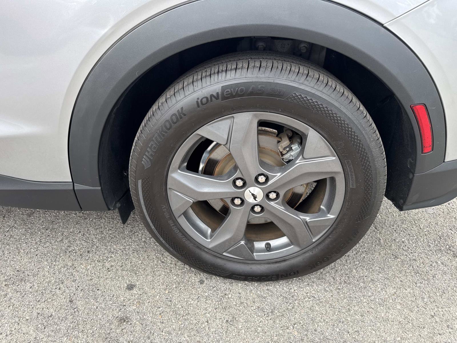 Used 2021 Ford Mustang Mach-E Select w/ Comfort/Technology Package AWD/4WD image 6