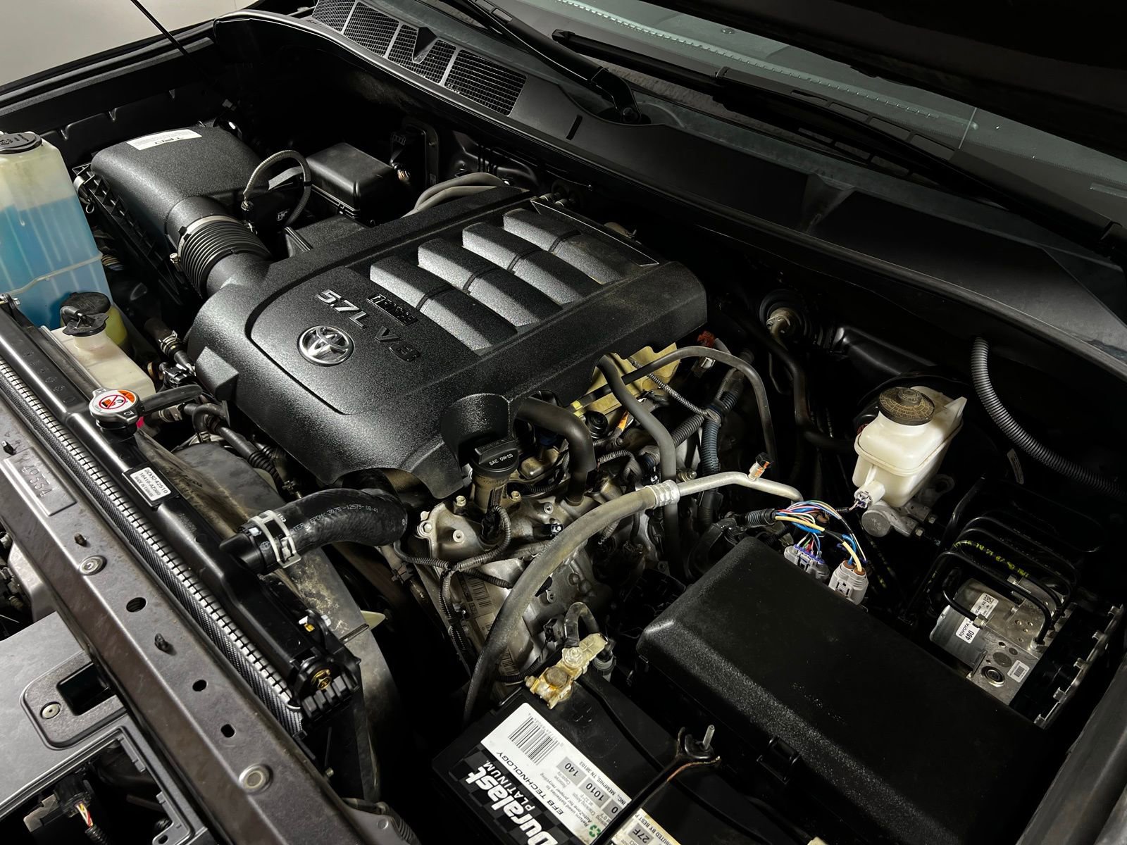 Used 2019 Toyota Tundra Platinum image 11