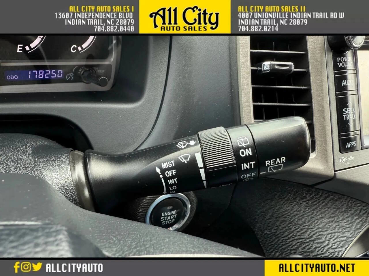 Used 2013 Toyota Venza XLE image 26