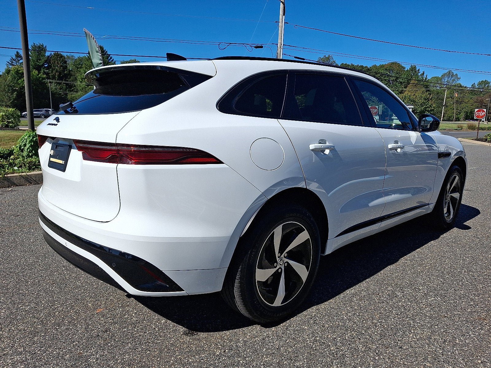 Used 2025 Jaguar F-PACE R-Dynamic S AWD/4WD image 4