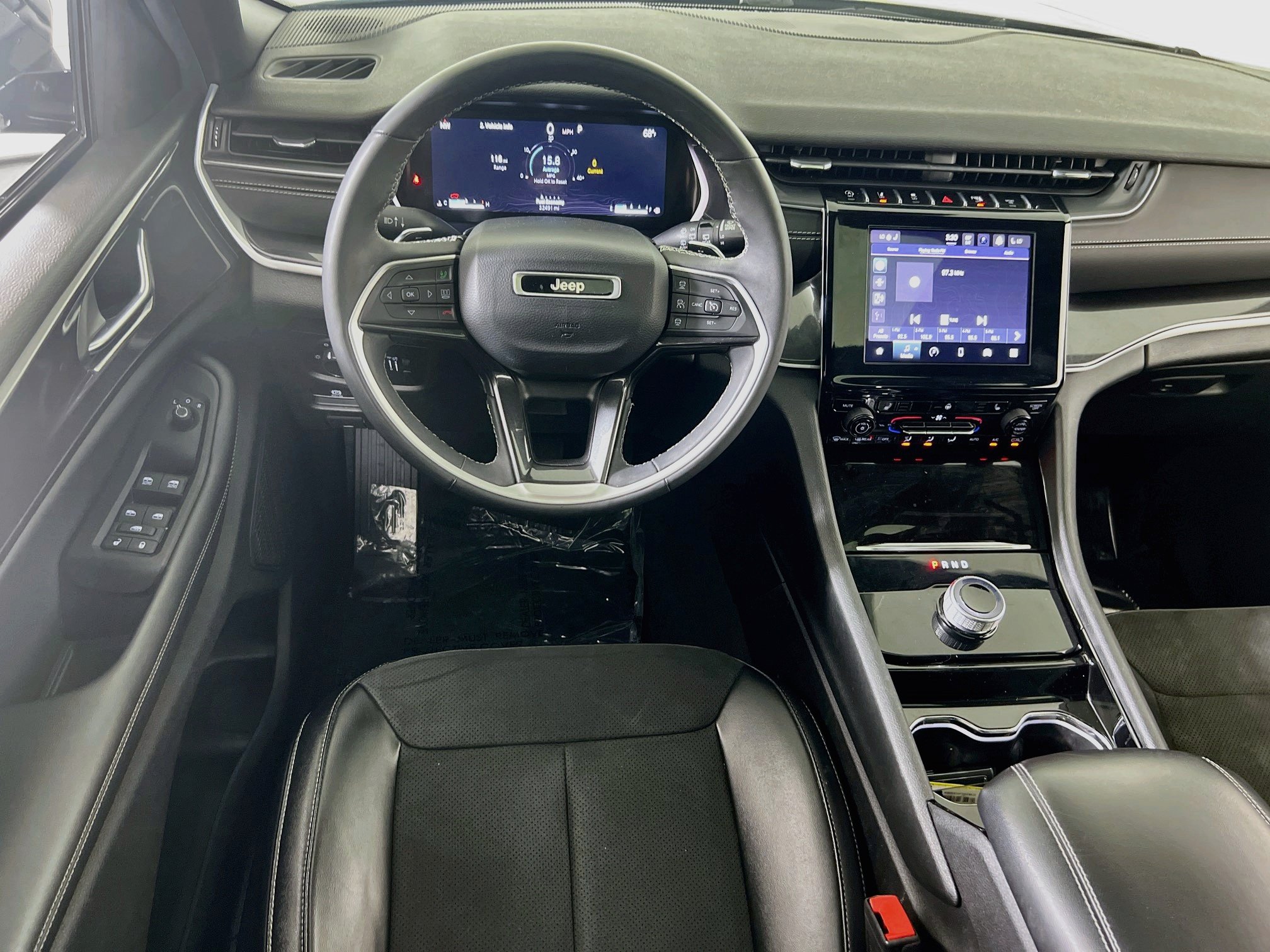 Used 2023 Jeep Grand Cherokee Altitude AWD/4WD image 22