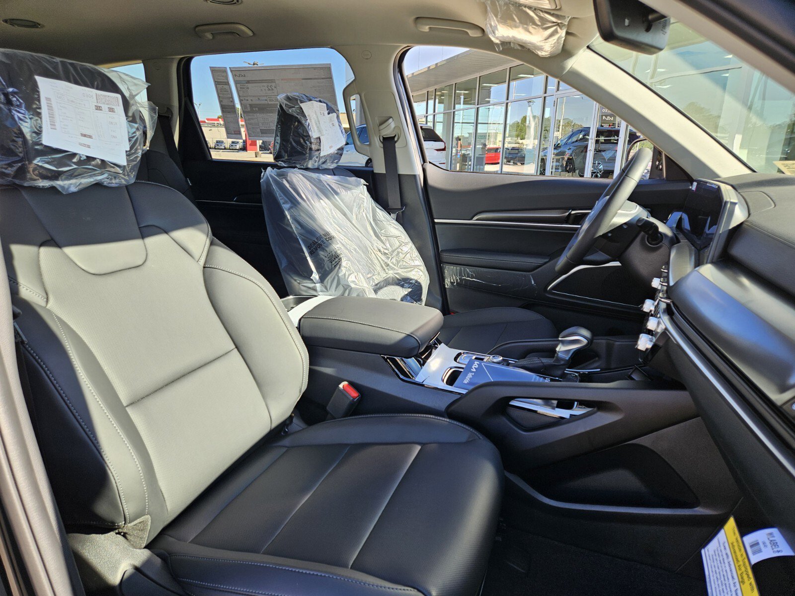 New 2025 Kia Telluride LX image 12