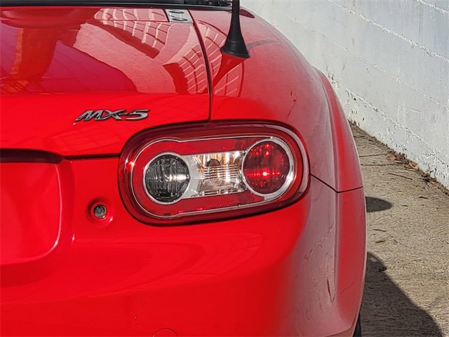 Used 2015 MAZDA MX-5 Miata Sport image 6