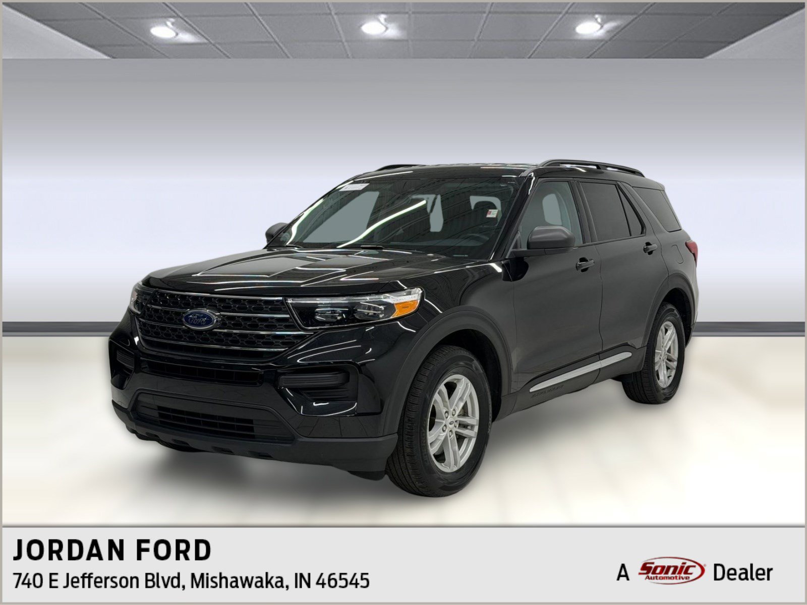Certified 2023 Ford Explorer XLT w/ Class IV Trailer Tow Package