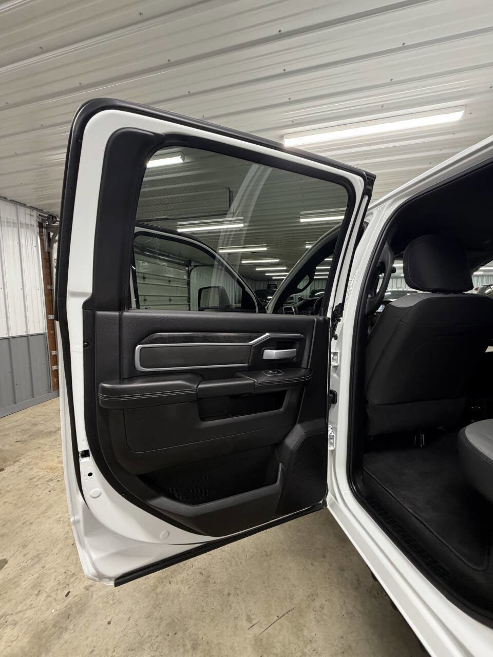 Used 2024 RAM 3500 SLT w/ Quick Order Package 2YG SLT image 49