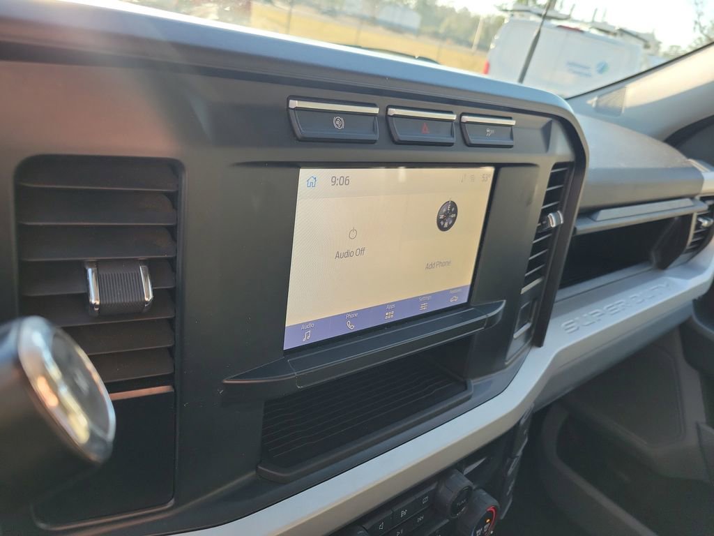 Used 2024 Ford F350 XLT image 19