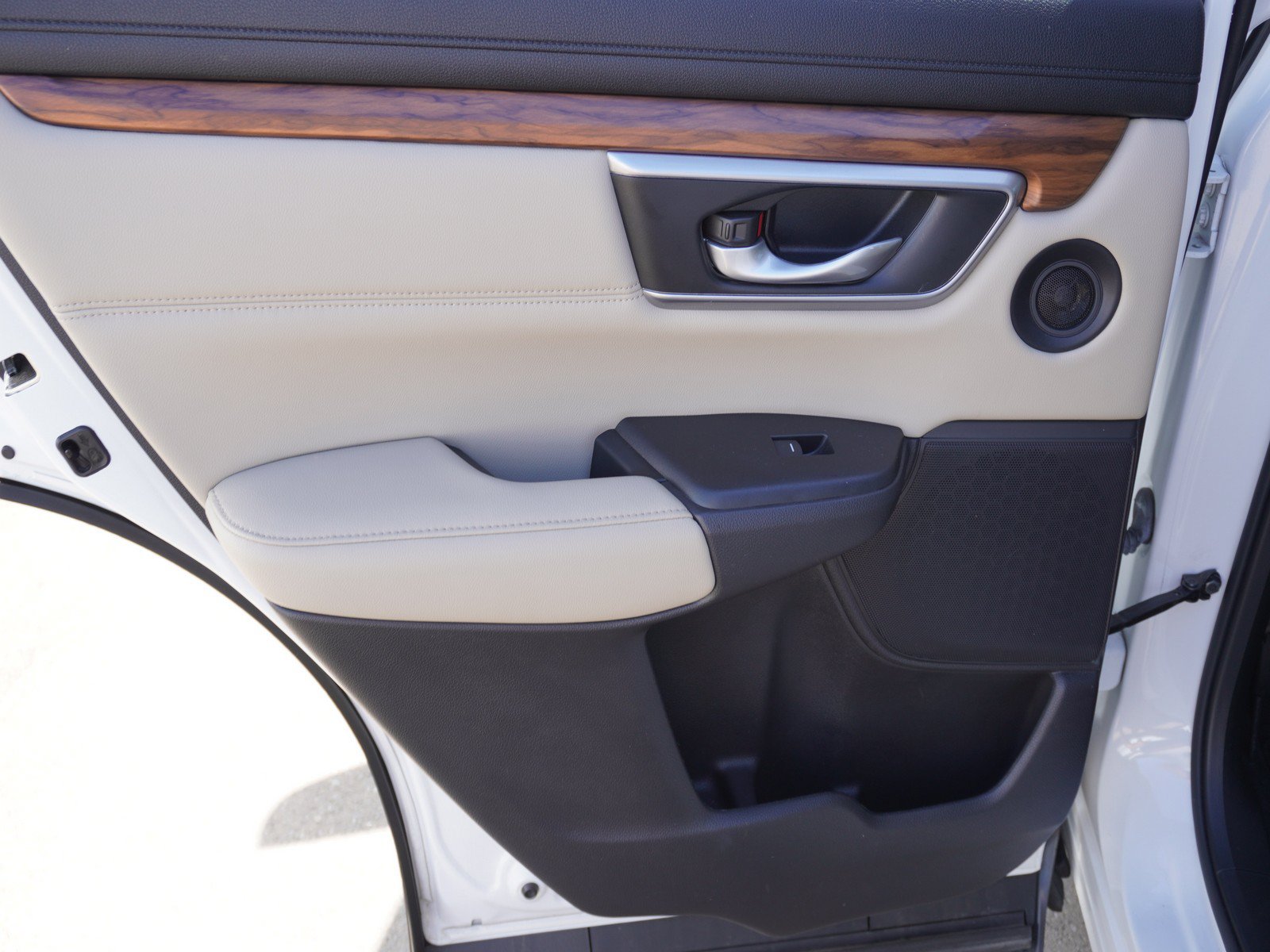 Used 2022 Honda CR-V EX-L image 11