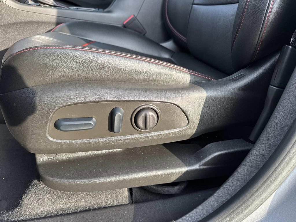 Used 2023 Chevrolet Equinox RS w/ RS Leather Package image 16