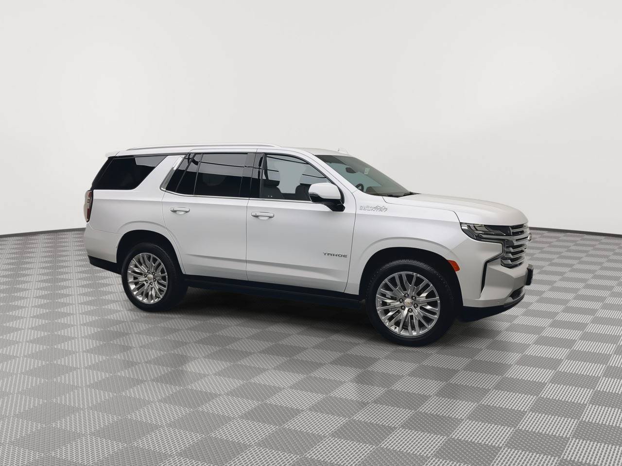 Certified 2023 Chevrolet Tahoe High Country w/ Premium Package AWD/4WD image 47