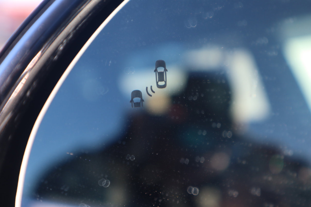 Used 2017 Hyundai Santa Fe AWD w/ SE Ultimate Tech Package 03 image 22