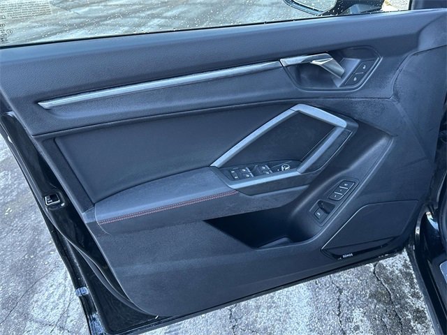 Certified 2025 Audi Q3 2.0T Premium Plus w/ Premium Plus Package image 20