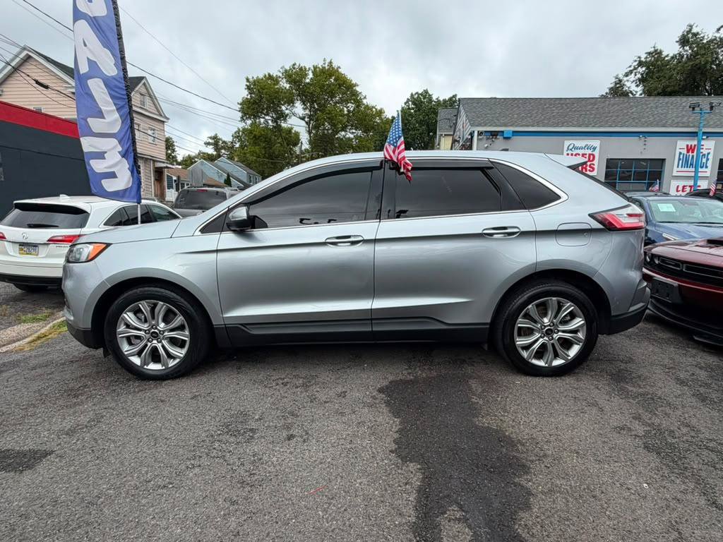 Used 2023 Ford Edge Titanium AWD/4WD image 9