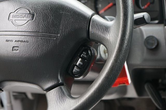 Used 2000 Nissan Xterra SE image 14