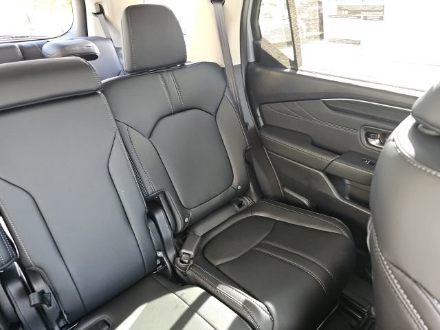 New 2026 Honda Pilot Touring image 12