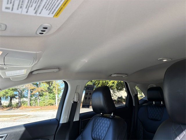 Used 2024 Ford Edge Titanium image 22