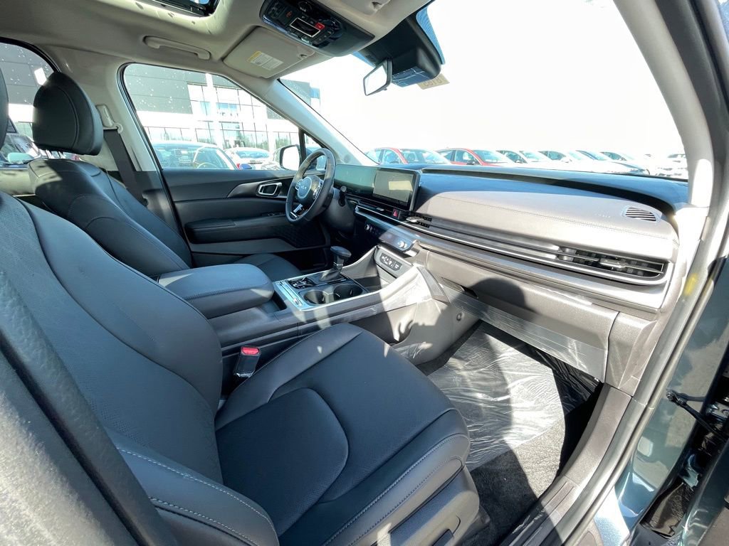 New 2026 Kia Carnival SX w/ SX Dark Edition Package image 30