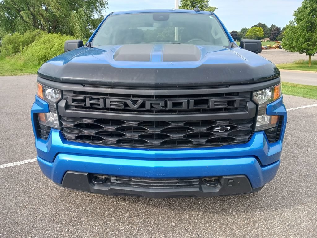 Used 2023 Chevrolet Silverado 1500 Custom w/ Rally Edition AWD/4WD image 3